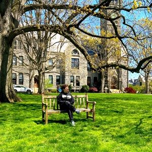 Meet your Posher, Alyssa